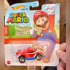 HOT WHEELS X SUPER MARIO “Mario” NIP